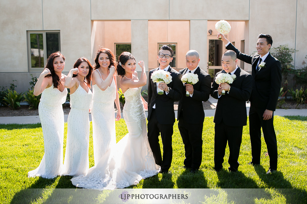 11-our-lady-queen-of-angels-newport-beach-wedding-photographer
