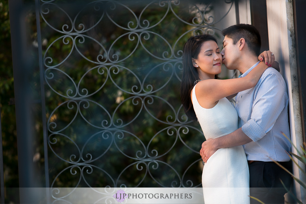 15-beautiful-balboa-park-engagement-photogrpaher