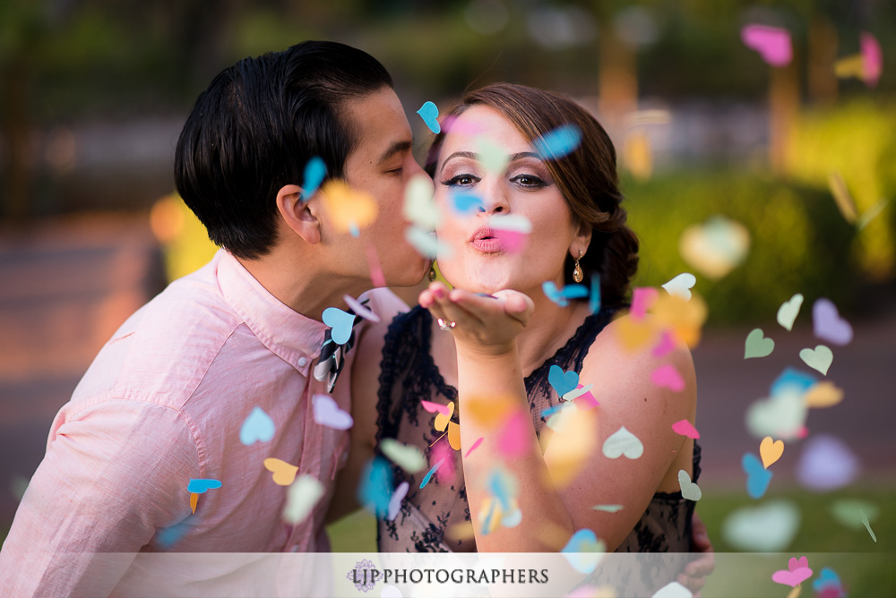 15-knotts-berry-farm-engagement-photographer