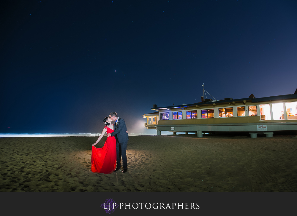27-chart-house-redondo-beach-wedding-photographer-wedding-reception-photos