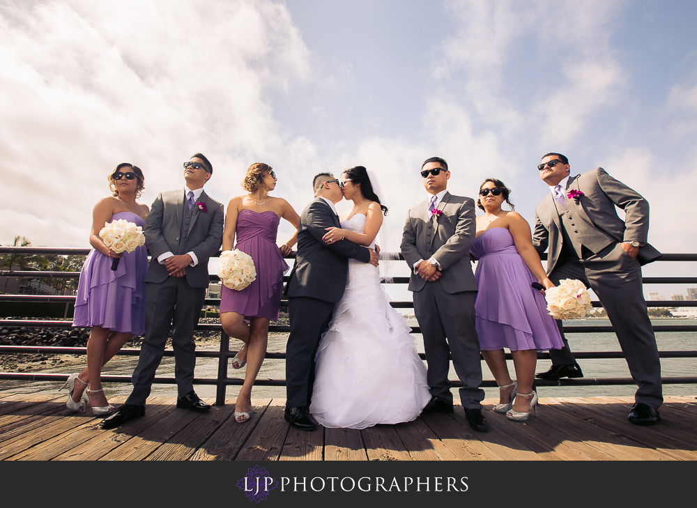 19-coronado-island-marriott-wedding-photographer-first-look-wedding-party-photos