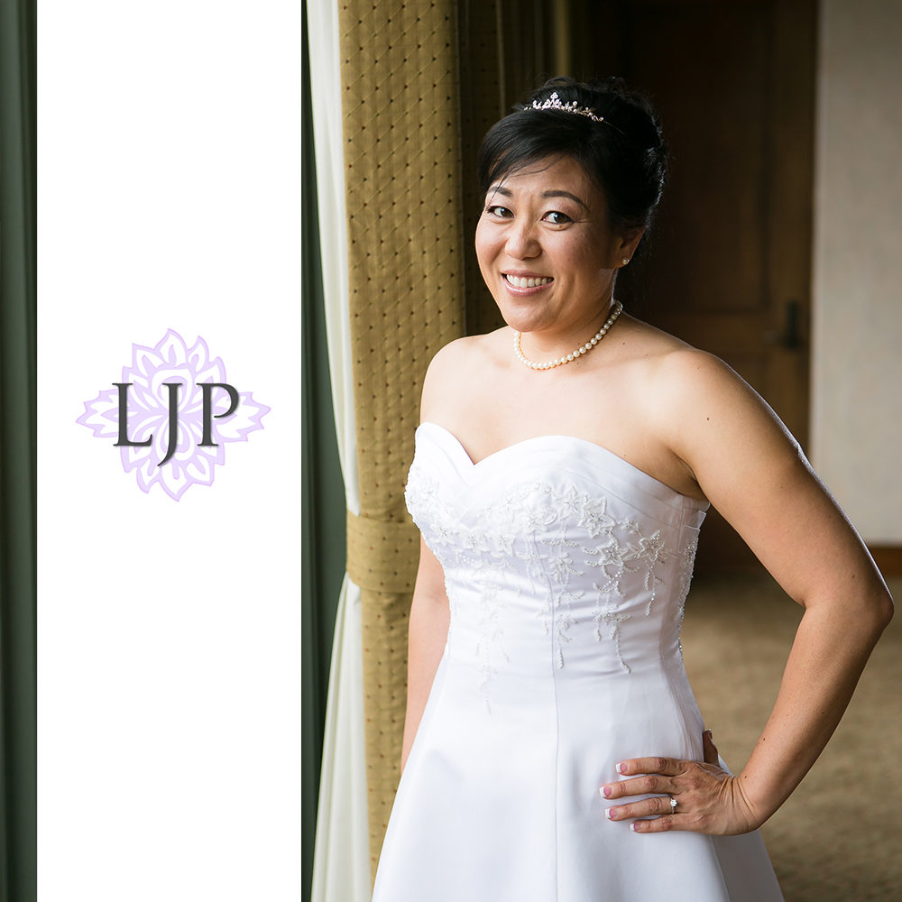 04-south-hills-country-club-wedding-photographer-getting-ready-photos