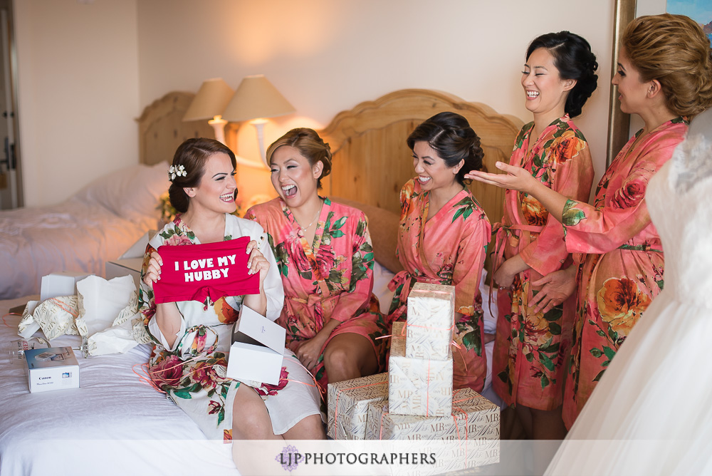 05-los-verdes-golf-course-wedding-photographer-getting-ready-photos