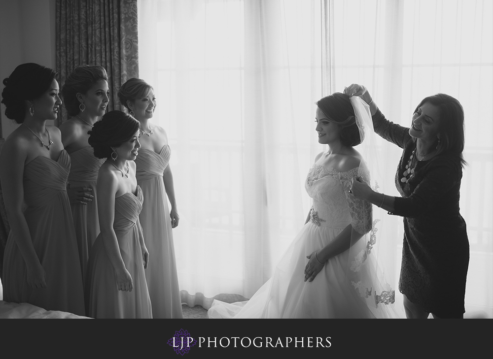 08-los-verdes-golf-course-wedding-photographer-getting-ready-photos