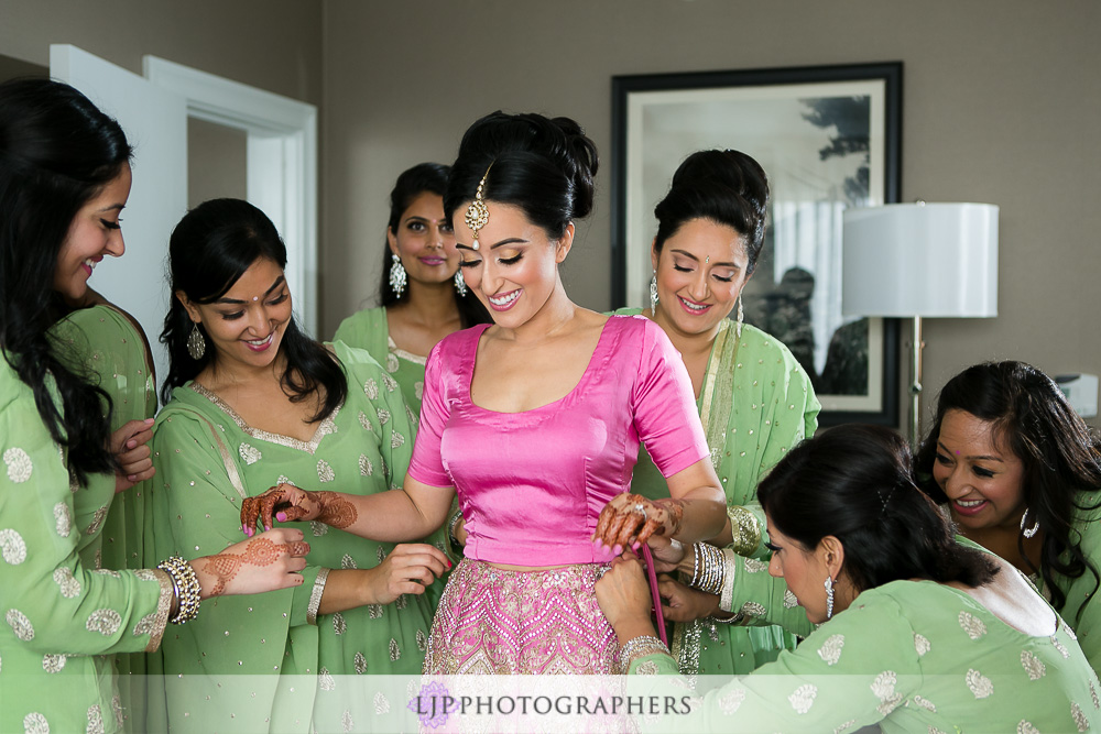 10-the-julia-morgan-ballroom-san-francisco-indian-wedding-photographer-getting-ready-photos
