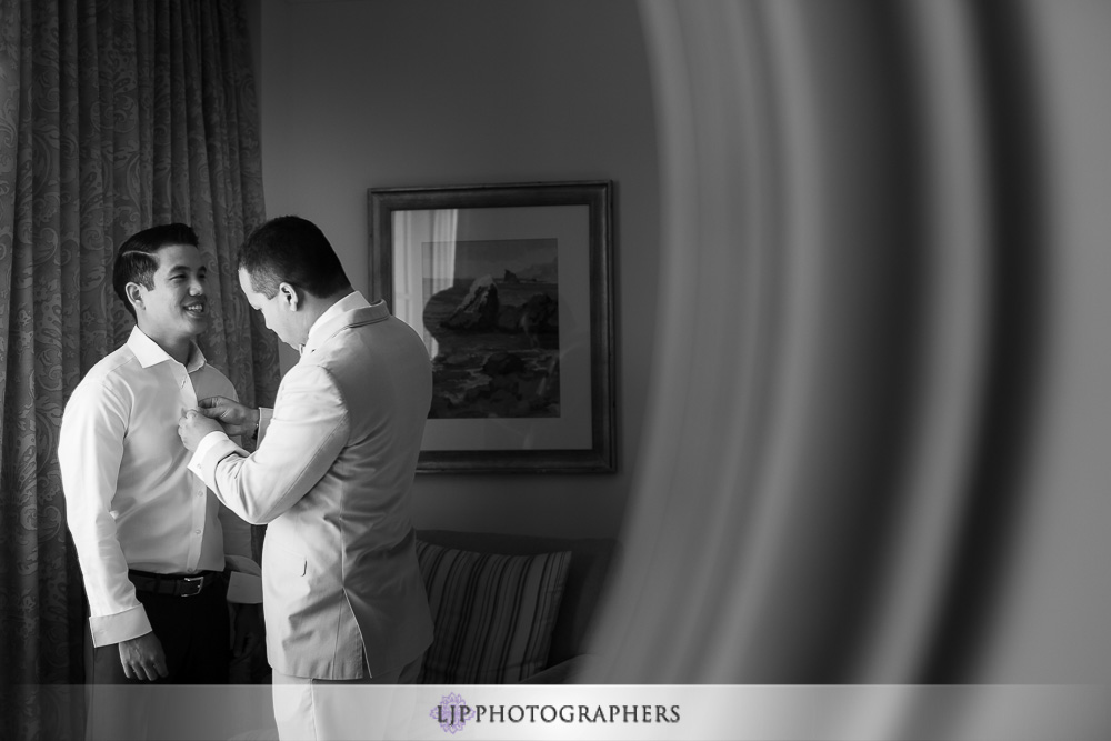 11-los-verdes-golf-course-wedding-photographer-getting-ready-photos