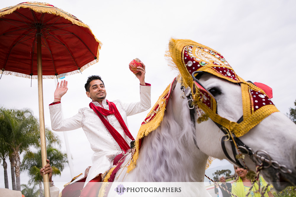 12-laguna-cliffs-marriott-indian-wedding-photographer-wedding-ceremony-photos
