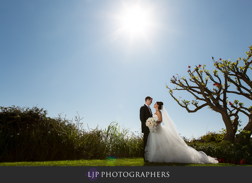 17-trump-national-golf-club-los-angeles-wedding-photographer-first-look-couple-session-wedding-party-photos
