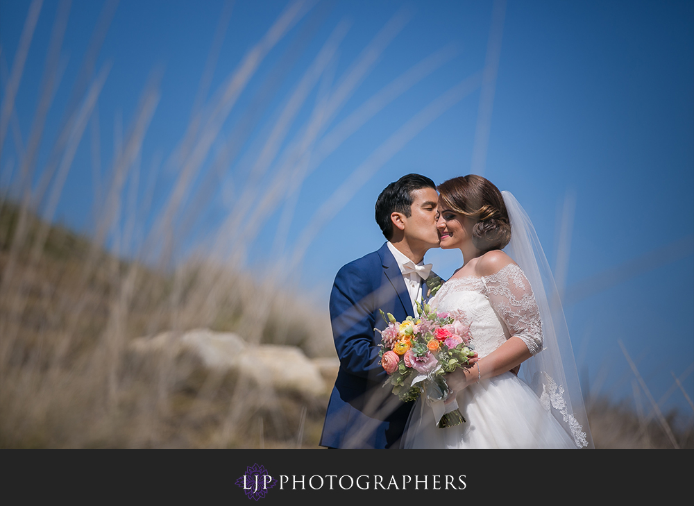 19-los-verdes-golf-course-wedding-photographer-first-look-couple-session-photos