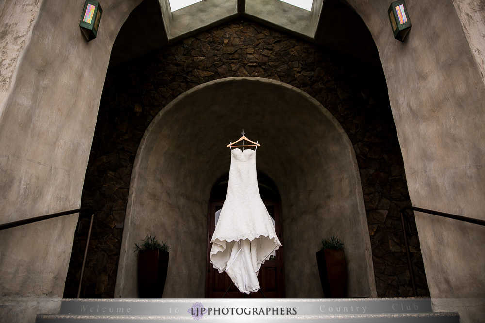 01-old-ranch-country-club-wedding-photographer-bride-and-groom-photos