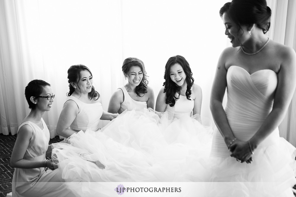 02-los-coyotes-country-club-wedding-photographer-getting-ready-photos