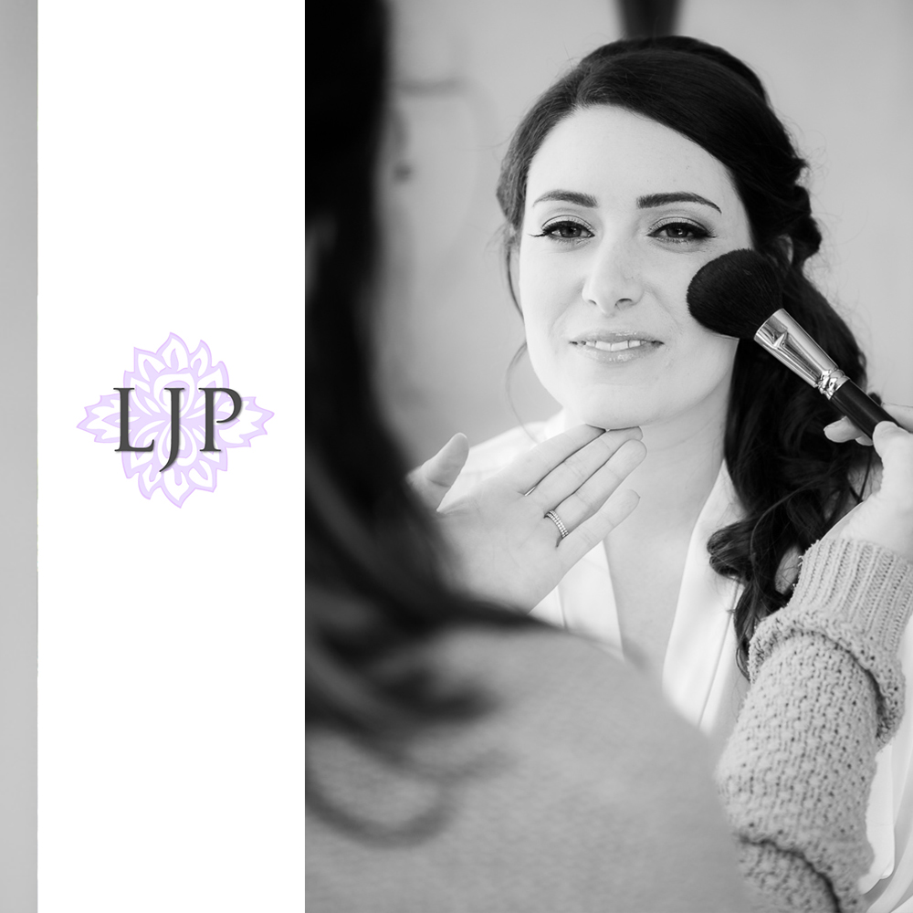 03-oak-creek-golf-club-wedding-photographer-getting-ready-photos