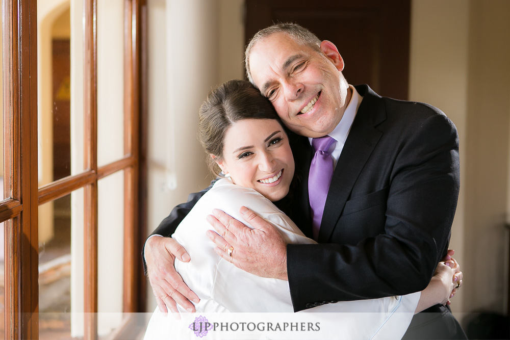 04-oak-creek-golf-club-wedding-photographer-getting-ready-photos