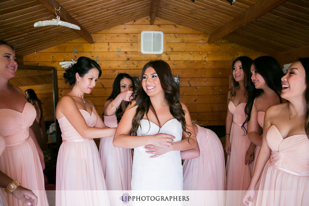 05-the-walnut-grove-wedding-photographer-getting-ready-photos