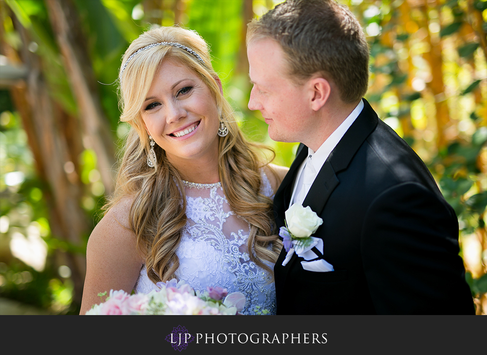 06-grand-tradition-estate-and-gardens-wedding-photogrpaher-getting-ready-couple-session-photos