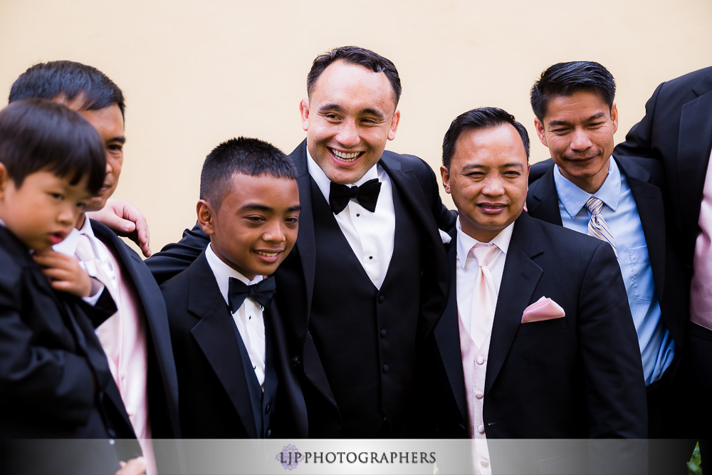 06-los-coyotes-country-club-wedding-photographer-getting-ready-photos