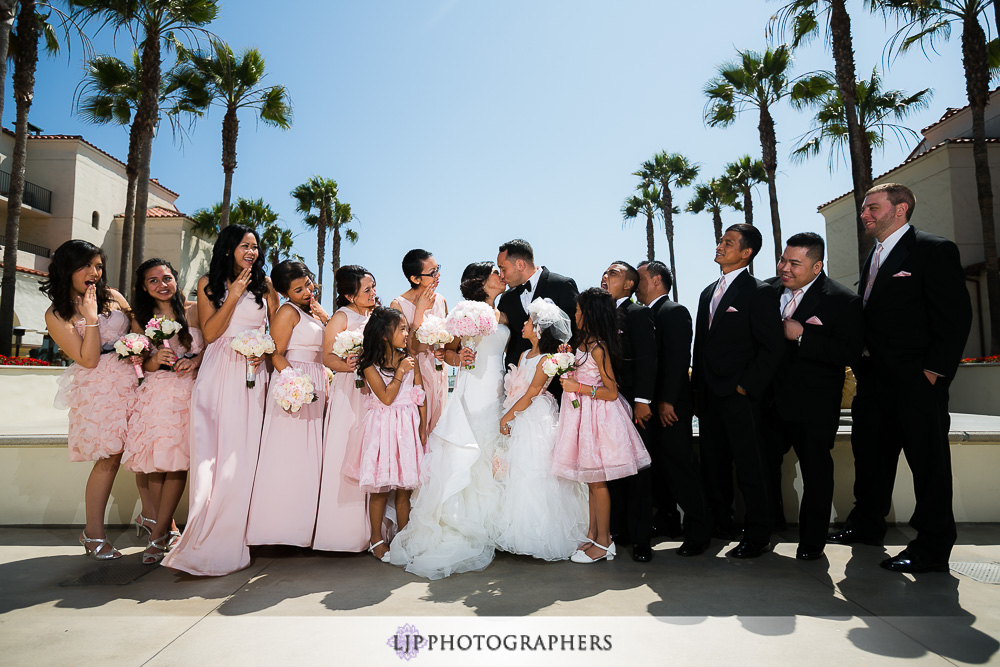 08-los-coyotes-country-club-wedding-photographer-first-look-wedding-party-photos