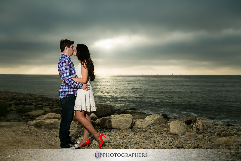 14-redondo-beach-engagement-photographer