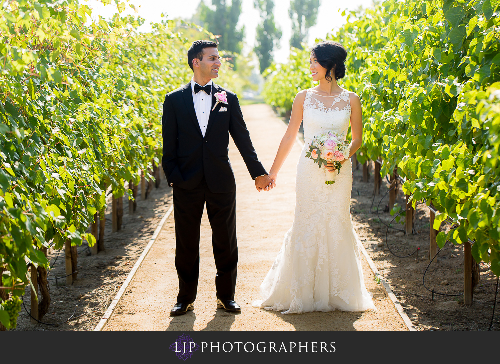 15-turnip-rose-promenade-and-gardens-costa-mesa-wedding-photographer-couple-session-photos