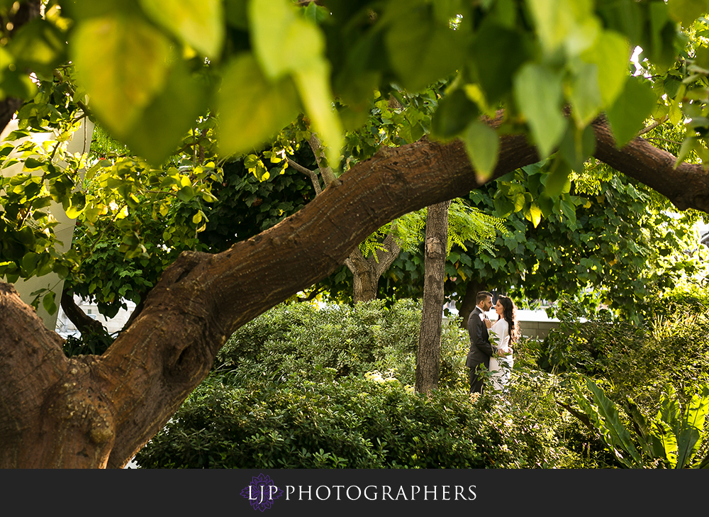 15-walt-disney-concert-hall-los-angeles-engagement-photographer