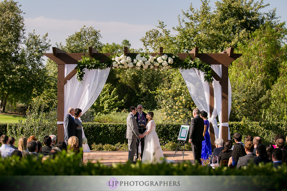 17-oak-creek-golf-club-wedding-photographer-wedding-ceremony-photos