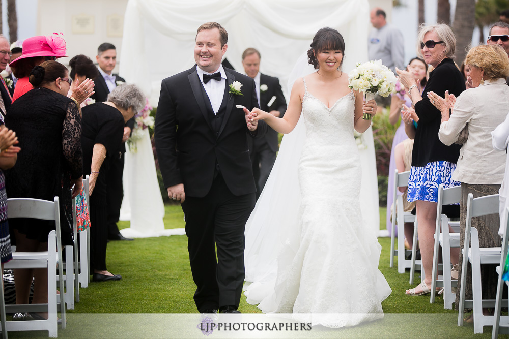 18-hyatt-regency-huntington-beach-wedding-photographer-wedding-ceremony-photos