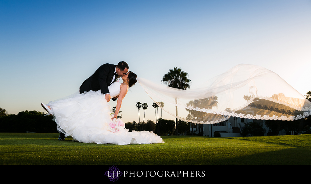 18-los-coyotes-country-club-wedding-photographer-wedding-ceremony-photos