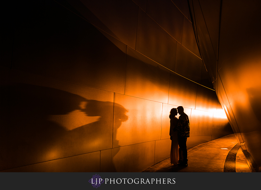 21-walt-disney-concert-hall-los-angeles-engagement-photographer