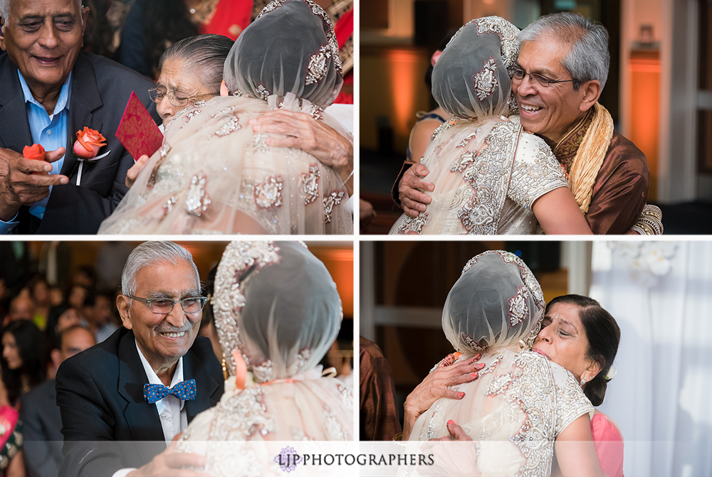 26-anaheim-marriott-indian-wedding-photographer-wedding-ceremony-photos