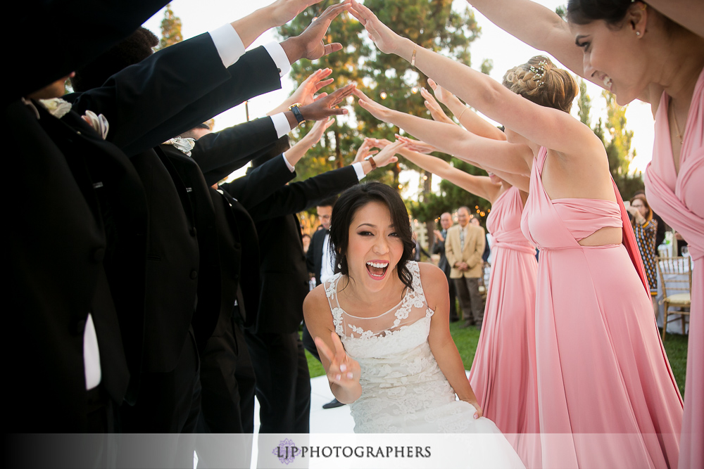 26-turnip-rose-promenade-and-gardens-costa-mesa-wedding-photographer-wedding-reception-photos