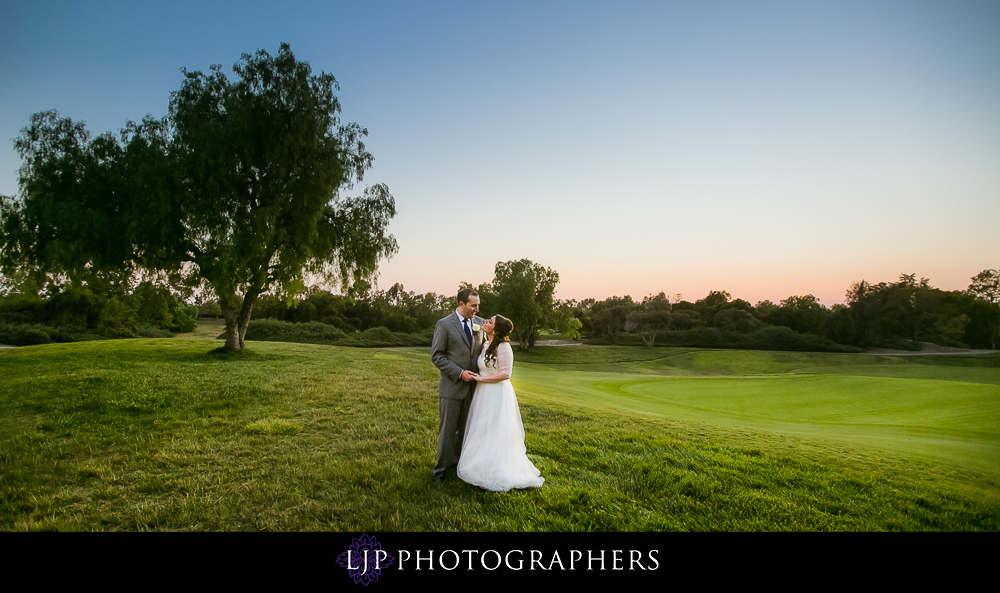 30-oak-creek-golf-club-wedding-photographer-wedding-reception-photos