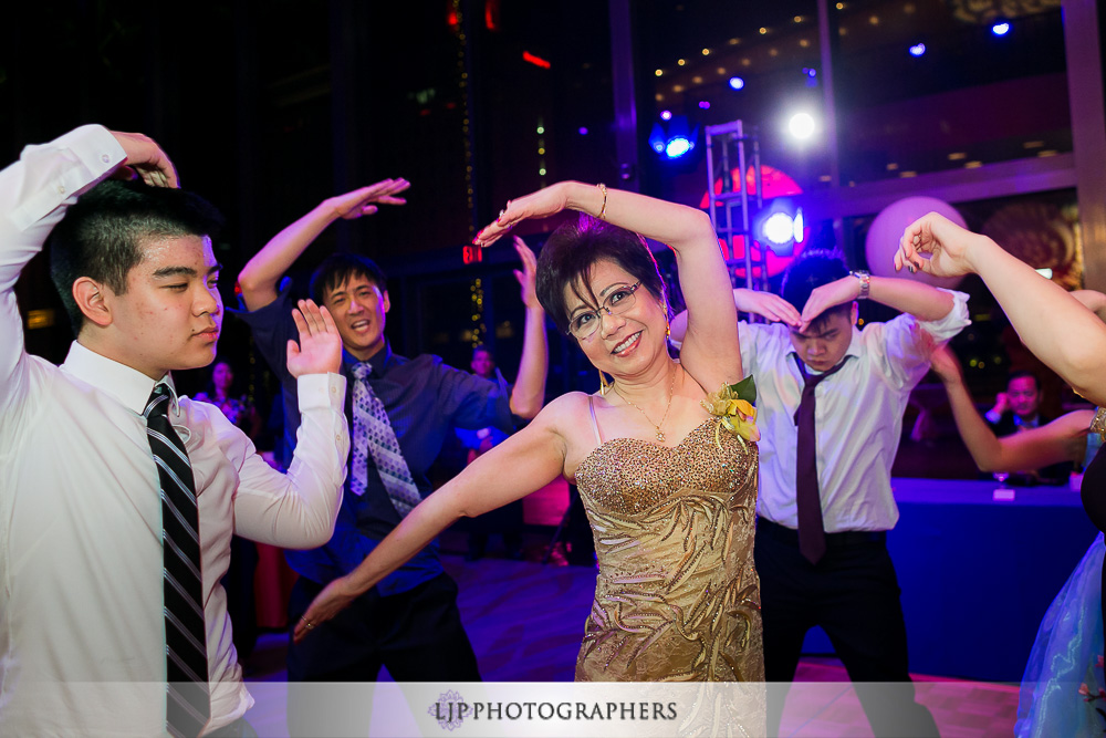 34-long-beach-performing-arts-center-wedding-photographer-wedding-reception