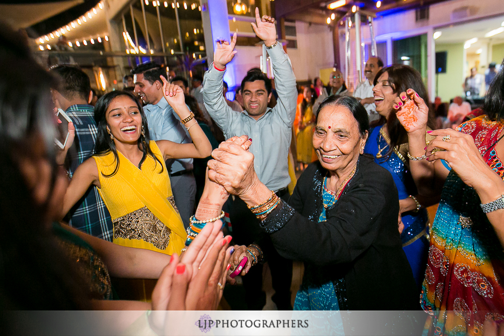 37-hotel-maya-pre-wedding-indian-photographer