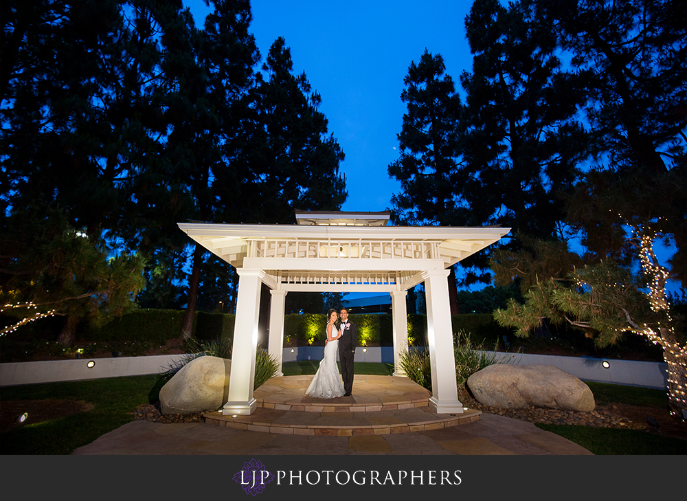 37-turnip-rose-promenade-and-gardens-costa-mesa-wedding-photographer-wedding-reception-photos