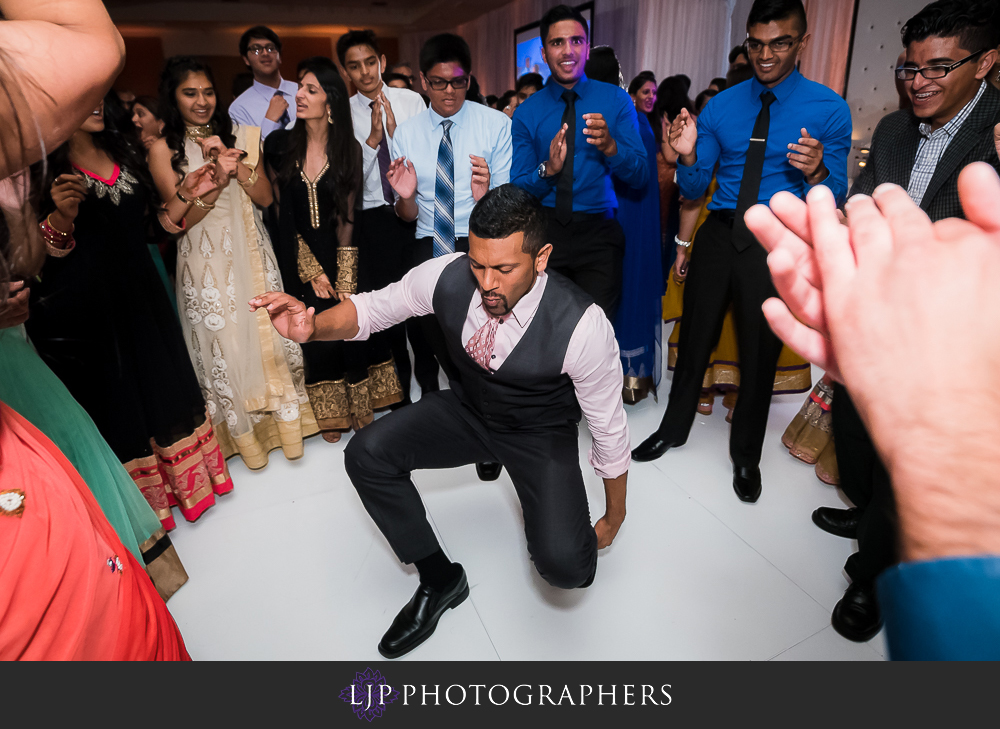 40-anaheim-marriott-indian-wedding-photographer-wedding-reception-photos