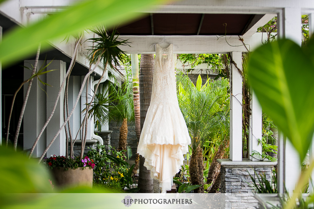 01-laguna-cliffs-marriott-wedding-photographer-getting-ready-photos