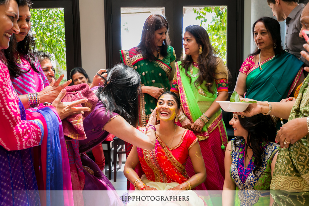 03-indian-pre-wedding-event-photographer