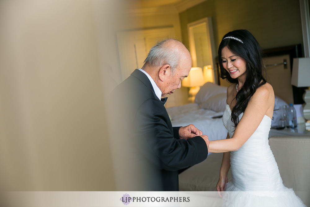 04-st-regis-monarch-beach-wedding-photographer-getting-ready-photos