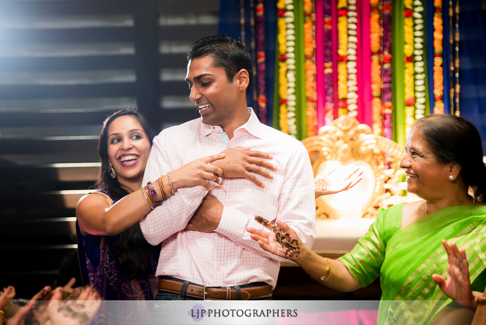 07-indian-pre-wedding-event-photographer