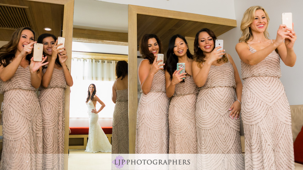 09-adamson-house-malibu-wedding-photographer-getting-ready-photos