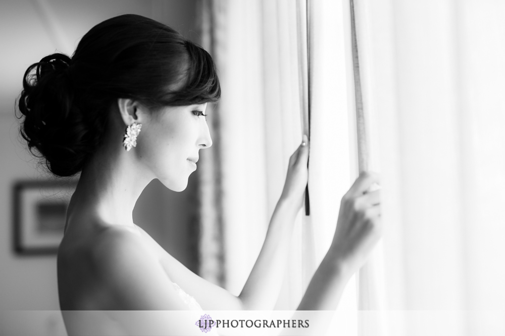 09-terranea-resort-wedding-photographer-getting-ready-photos