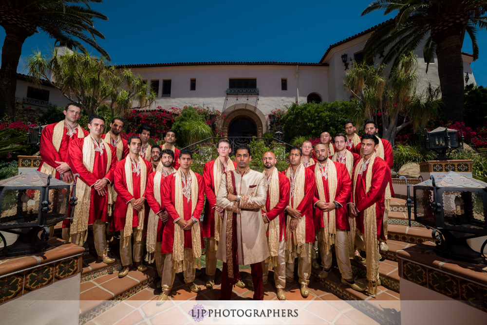 11-hummingbird-nest-ranch-indian-wedding-photographer-wedding-party-photos
