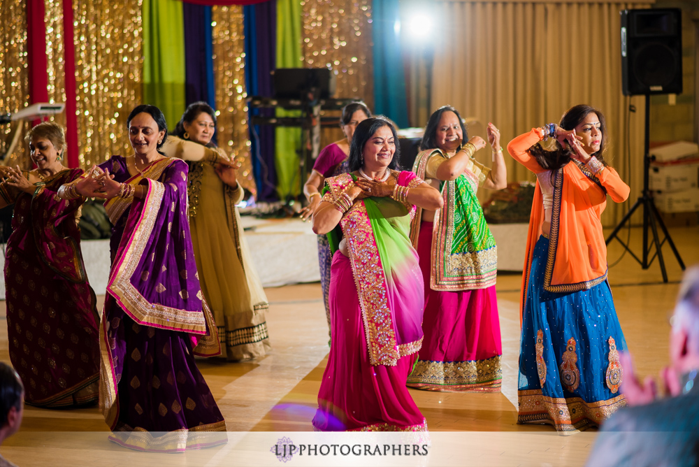 12-indian-pre-wedding-event-photographer