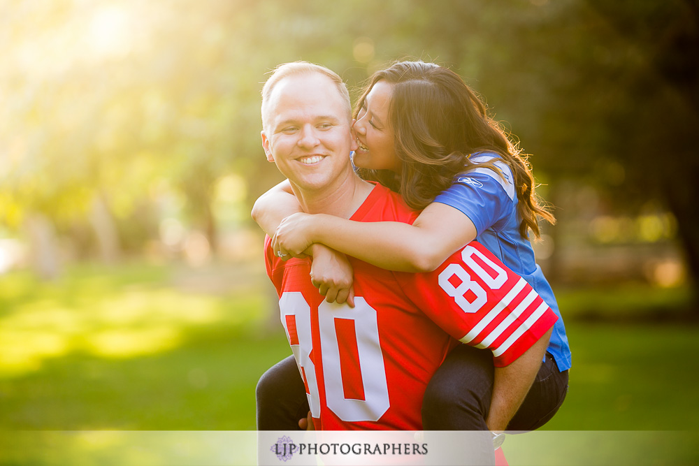 14-irvine-regional-park-engagement-photos