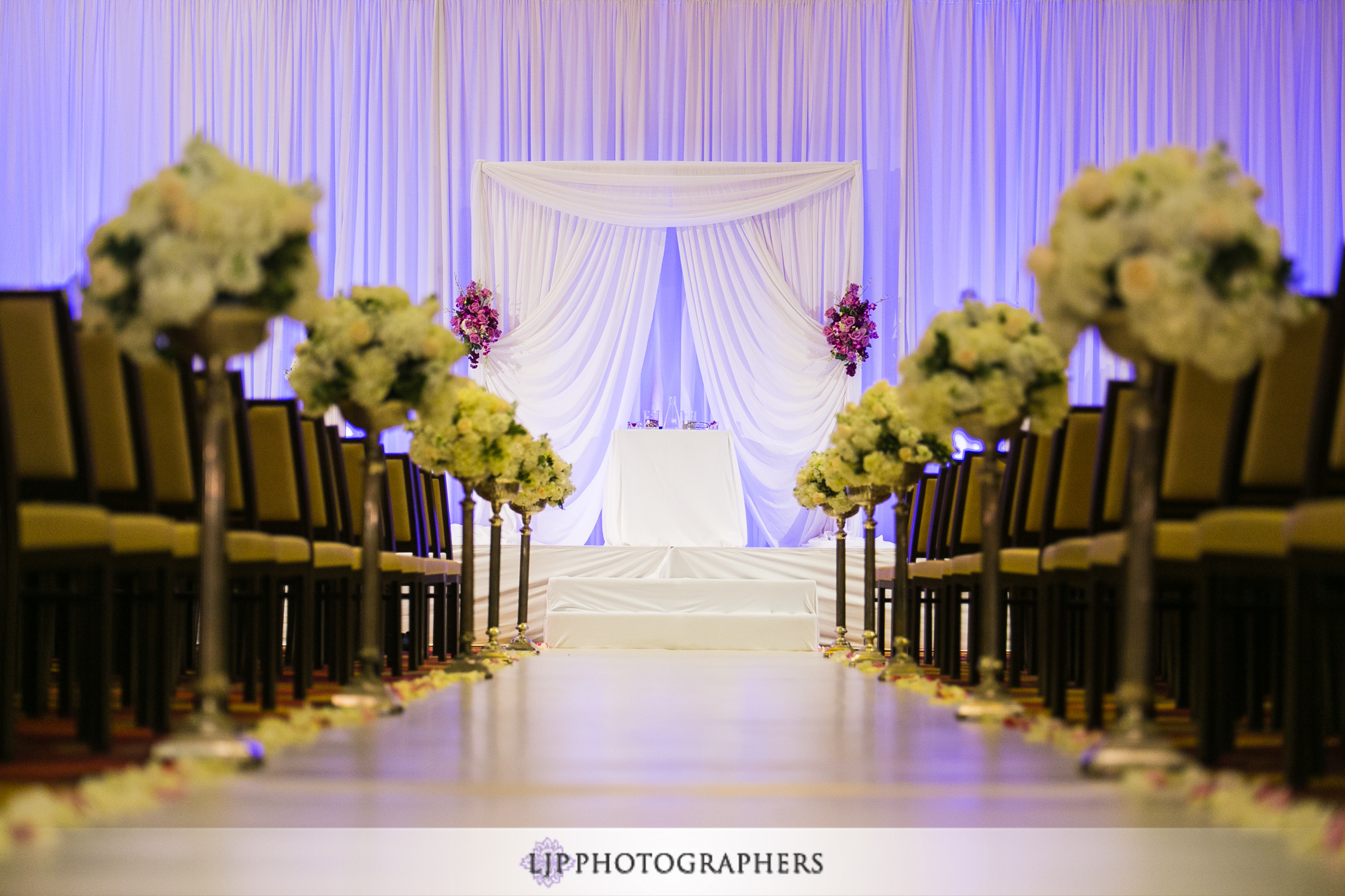 14-jw-marriott-los-angeles-wedding-photographer-wedding-ceremony-photos