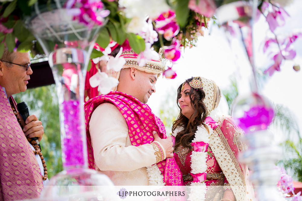 15-old-ranch-country-club-seal-beach-indian-wedding-photographer-wedding-ceremony-photos