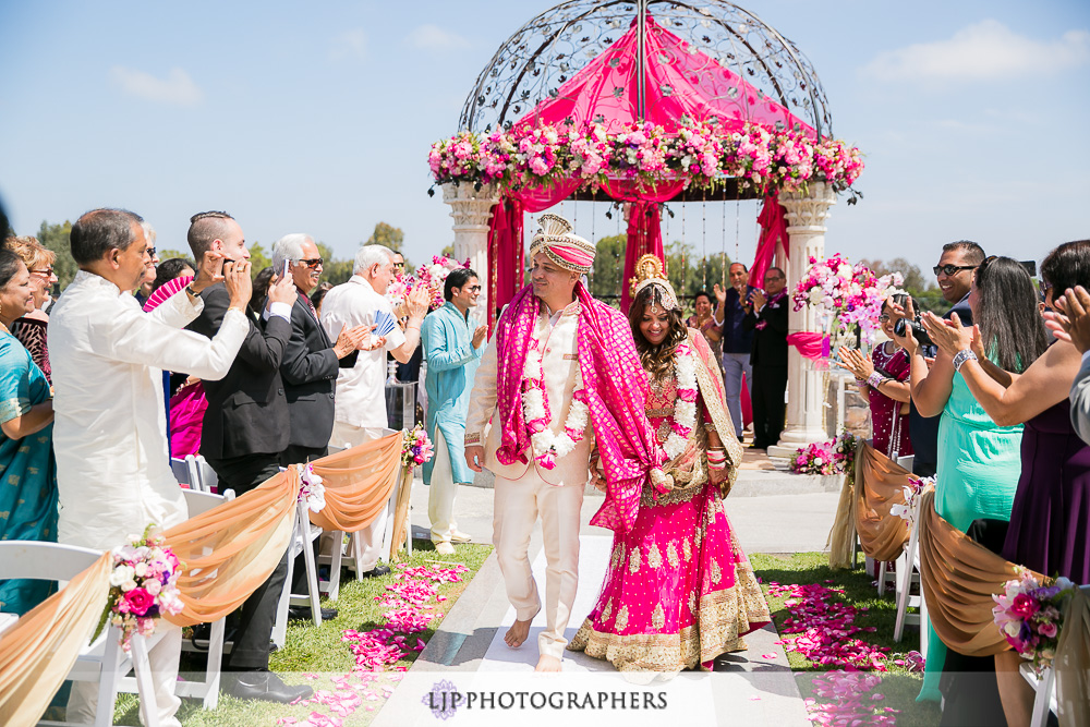 16-old-ranch-country-club-seal-beach-indian-wedding-photographer-wedding-ceremony-photos