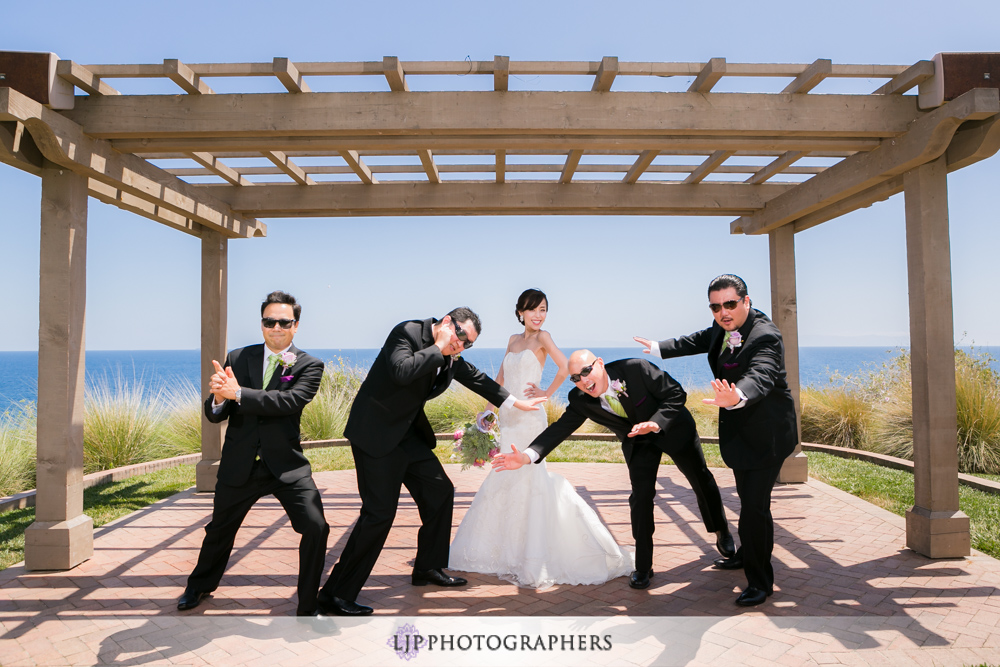 16-terranea-resort-wedding-photographer-wedding-party-photos