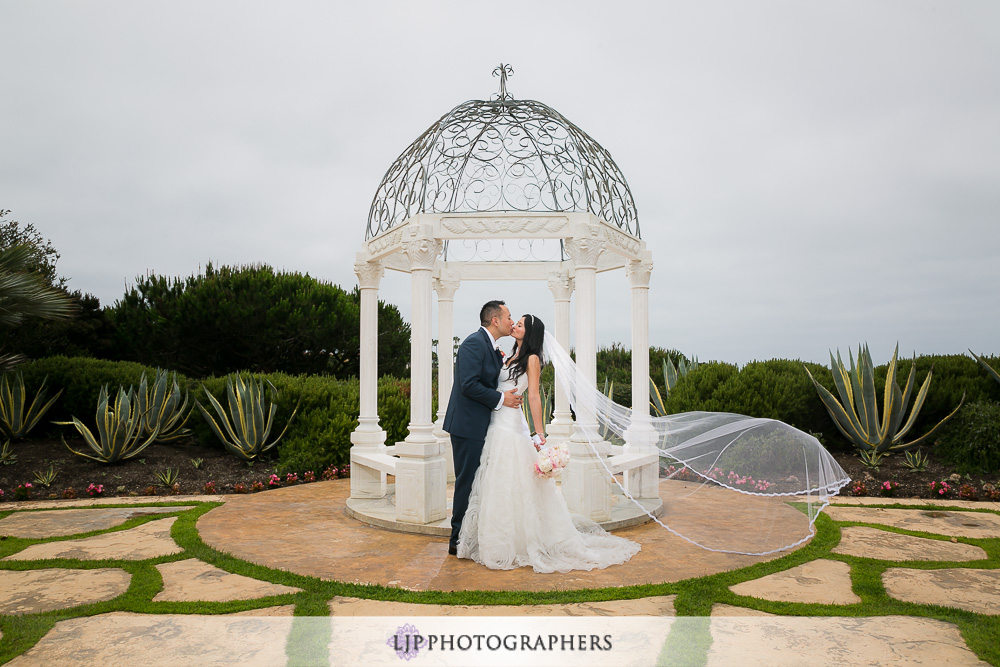 22-st-regis-monarch-beach-wedding-photographer-wedding-ceremony-photos