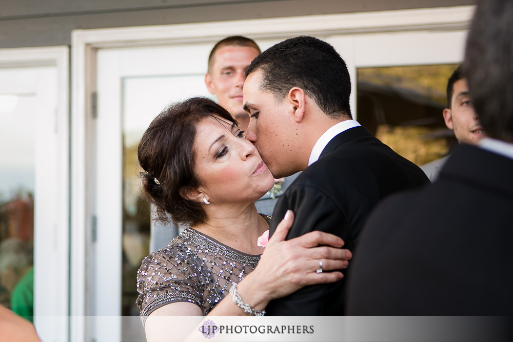 25-laguna-cliffs-marriott-wedding-photographer-wedding-ceremony-photos